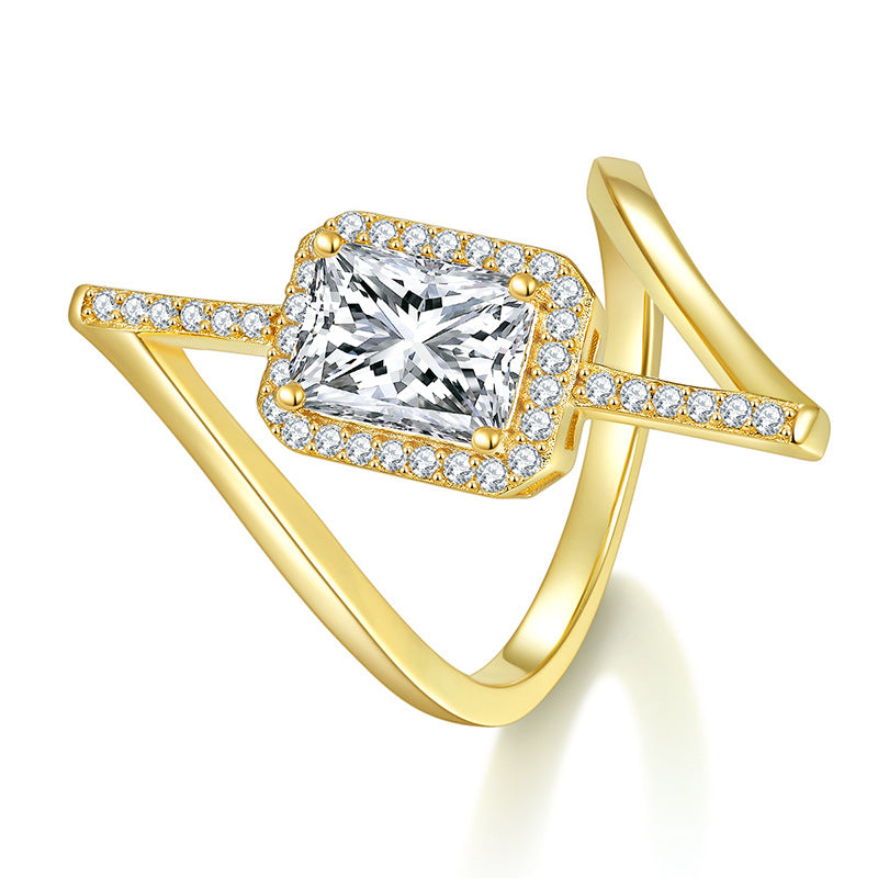 Gilded square moissanite ring - dazzling and dazzling