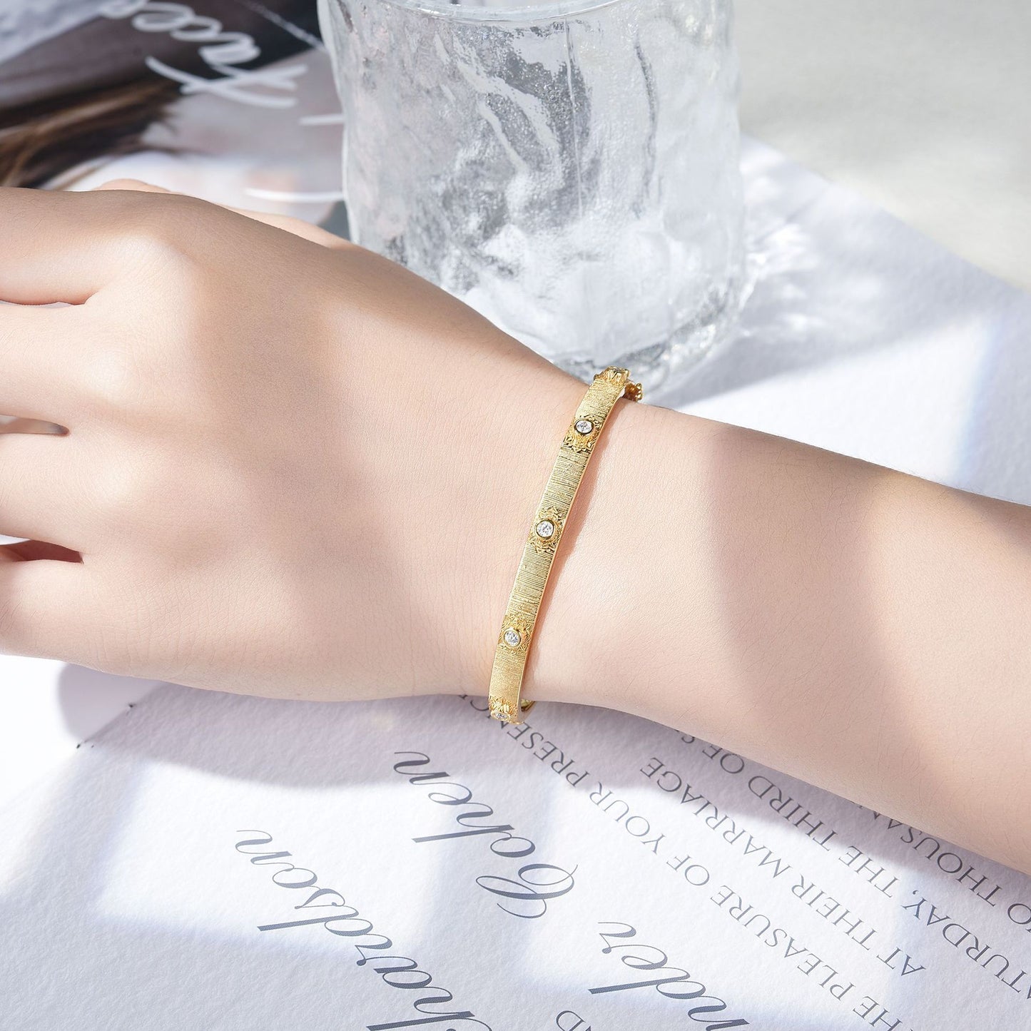 Gilded Gold Star Ring · Silver Plated 18K Gold 0.45 ct Moissanite Bracelet
