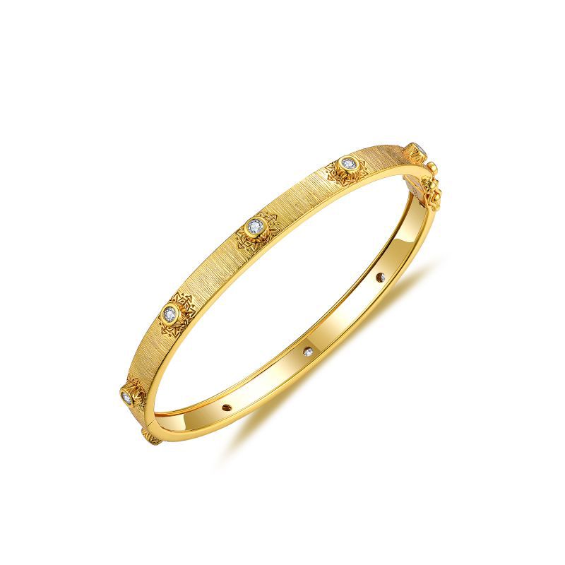 Gilded Gold Star Ring · Silver Plated 18K Gold 0.45 ct Moissanite Bracelet