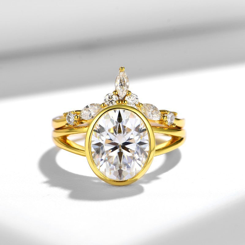 Eternal Kiss - All Moissanite Ring