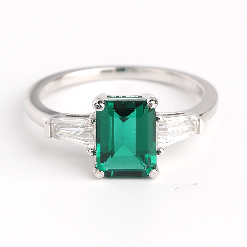 Princess cuts 2 carats to cultivate colored gemstones