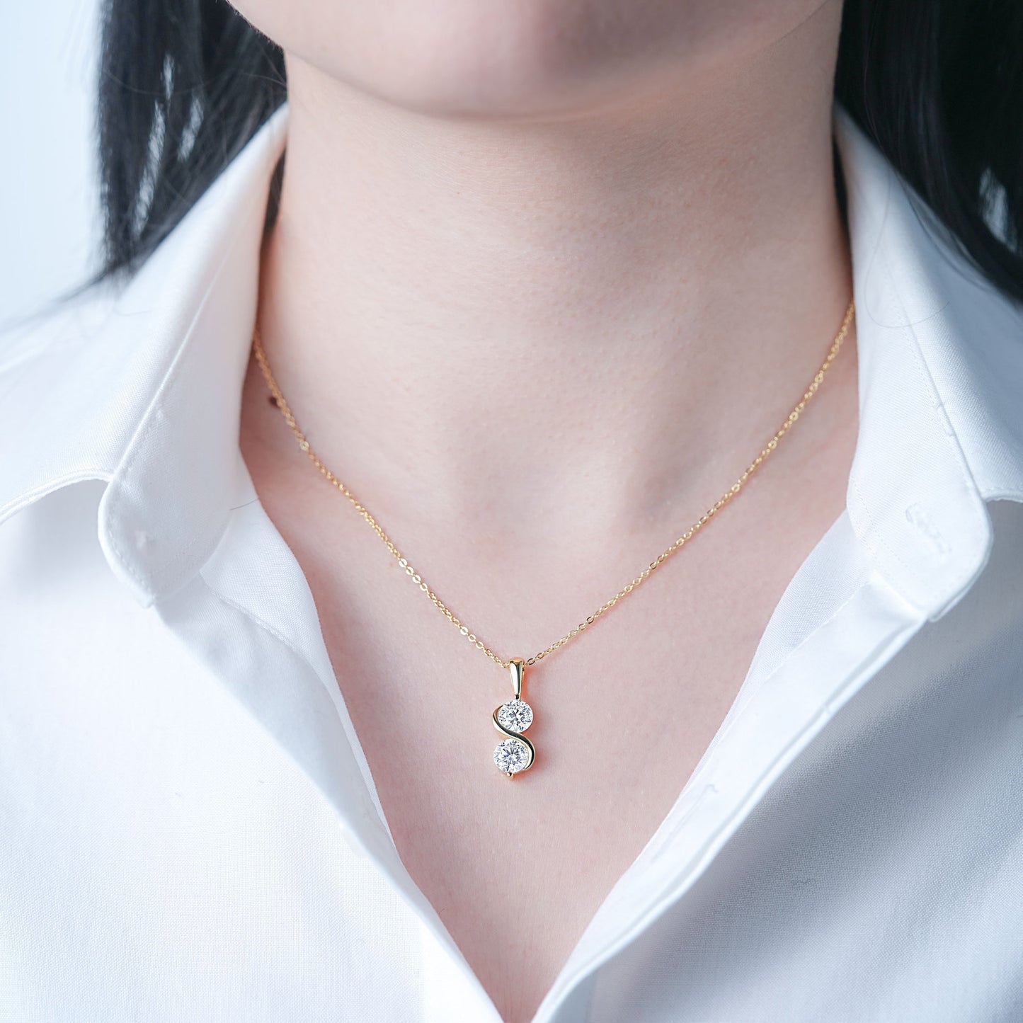 Moissnate diamond necklace with unlimited symbol