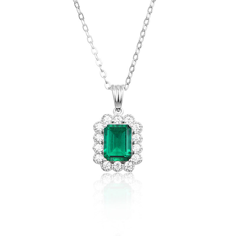 The Wizard of Oz · 2 carat cultivated emerald necklace