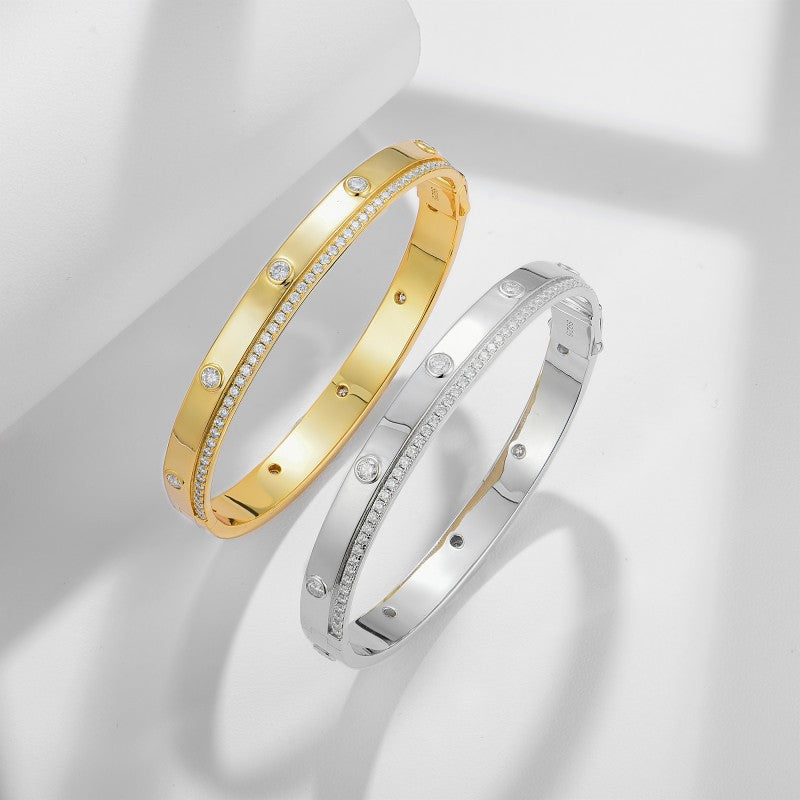 Gilded Gold Star Ring · Silver Plated 18K Gold Moissanite Bracelet