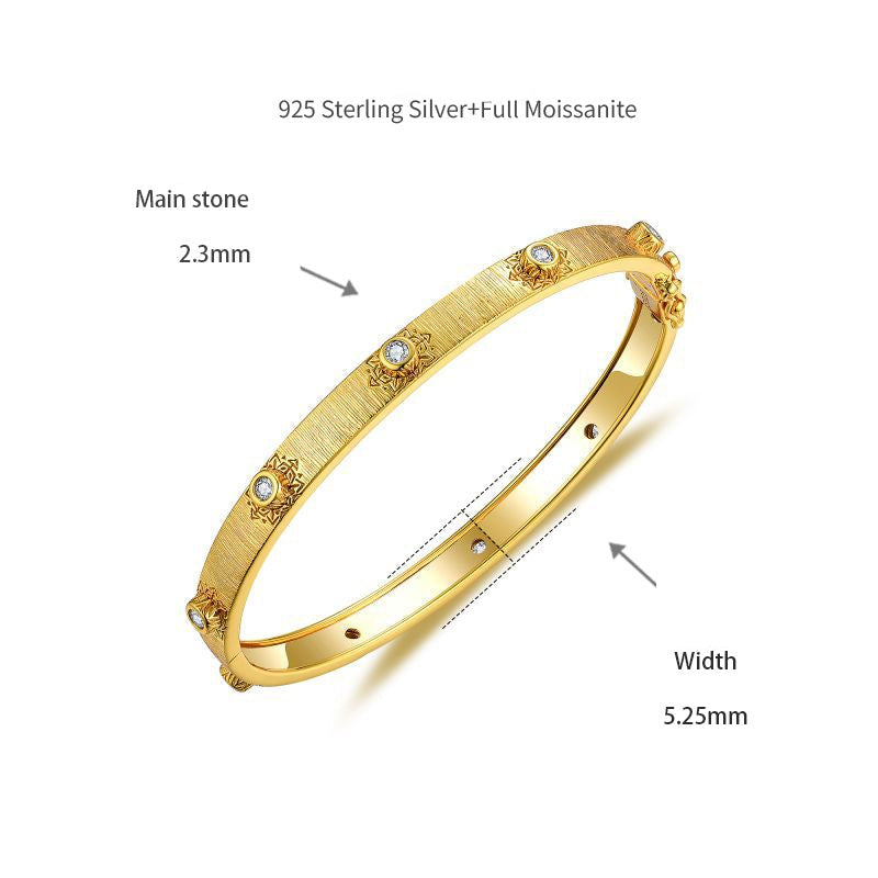 Gilded Gold Star Ring · Silver Plated 18K Gold 0.45 ct Moissanite Bracelet