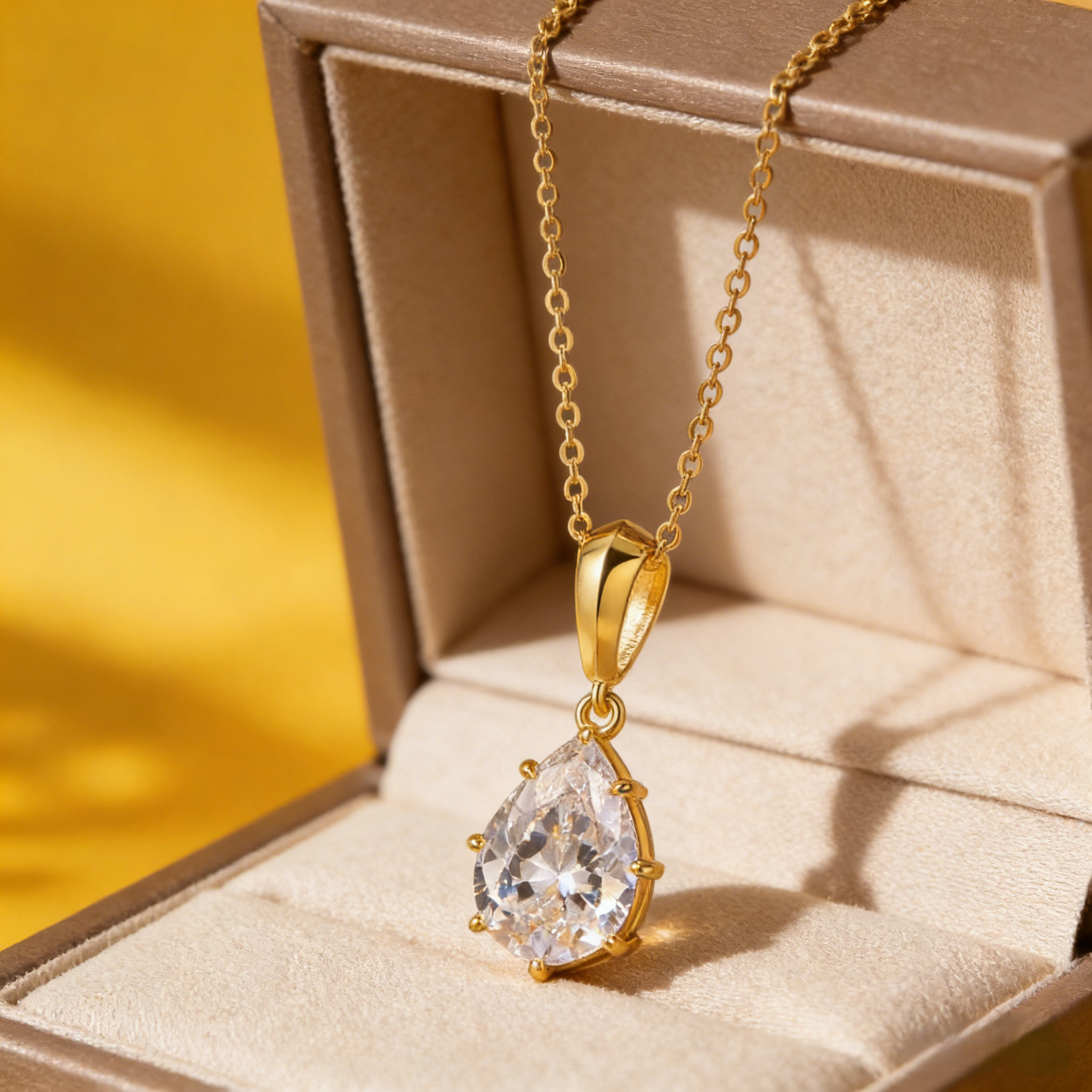 S925 silver pear shaped moissanite necklace