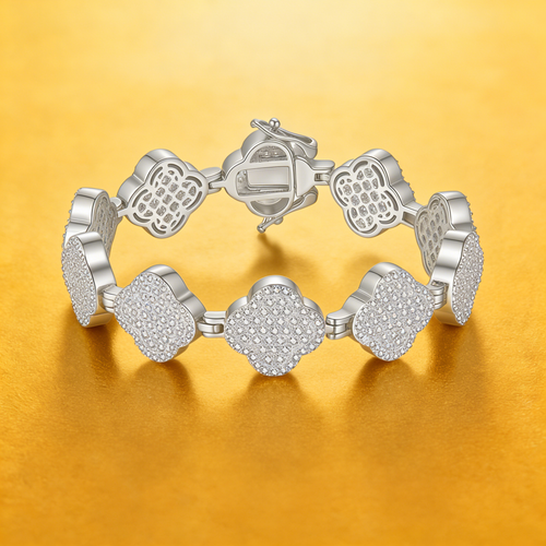 Clover Guardian Moissanite Lucky Bracelet