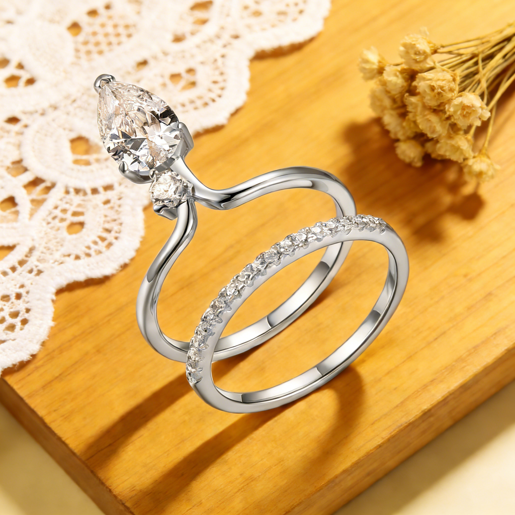 Twin Star Pear& Round Moissanite Double Ring Set