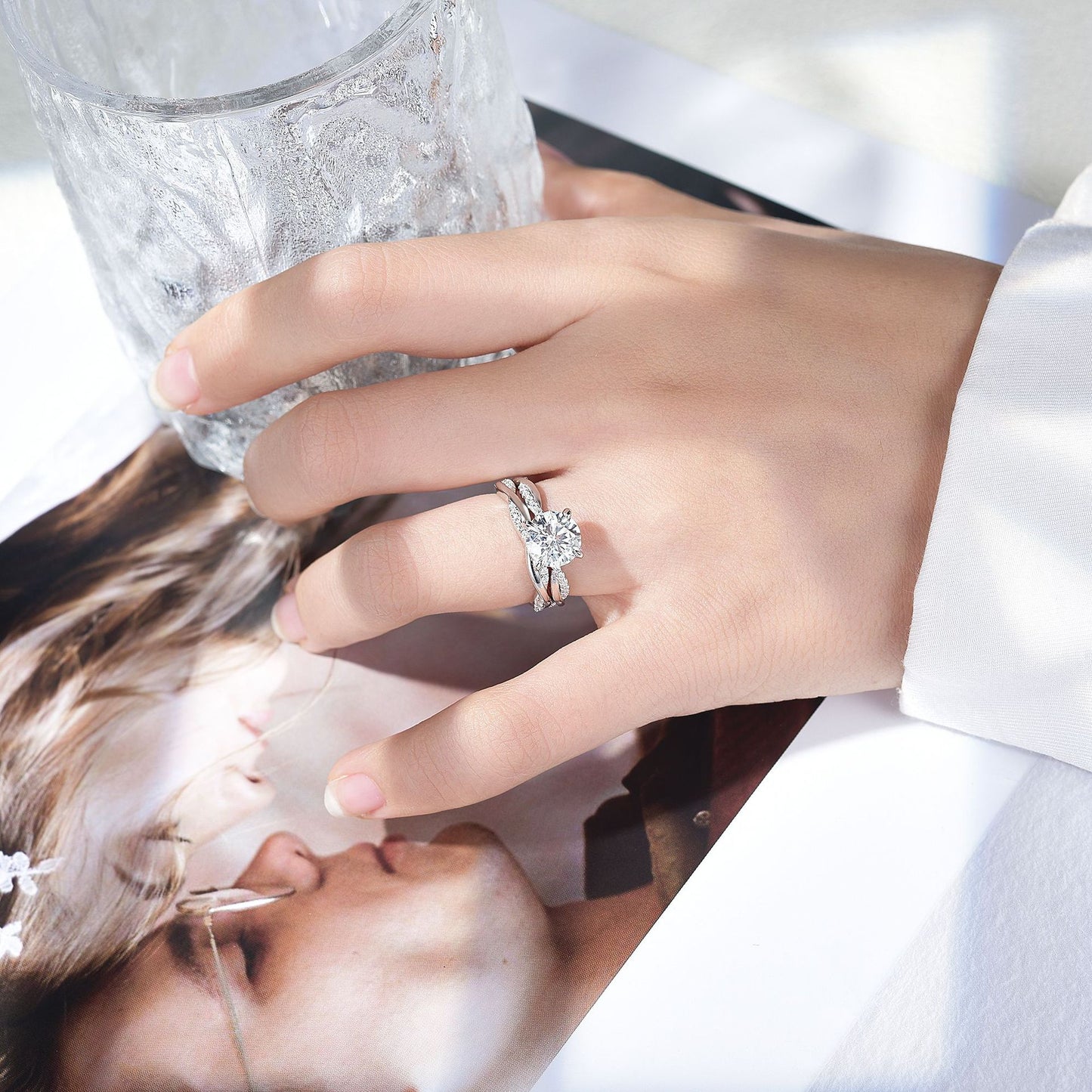 Classic Four Claw Vine Ring Wall 8.0mm2 Carat Full Moissanite Engagement Ring