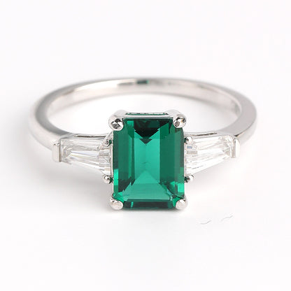 Princess cuts 2 carats to cultivate colored gemstones