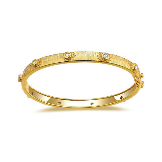 Gilded Gold Star Ring · Silver Plated 18K Gold 0.45 ct Moissanite Bracelet