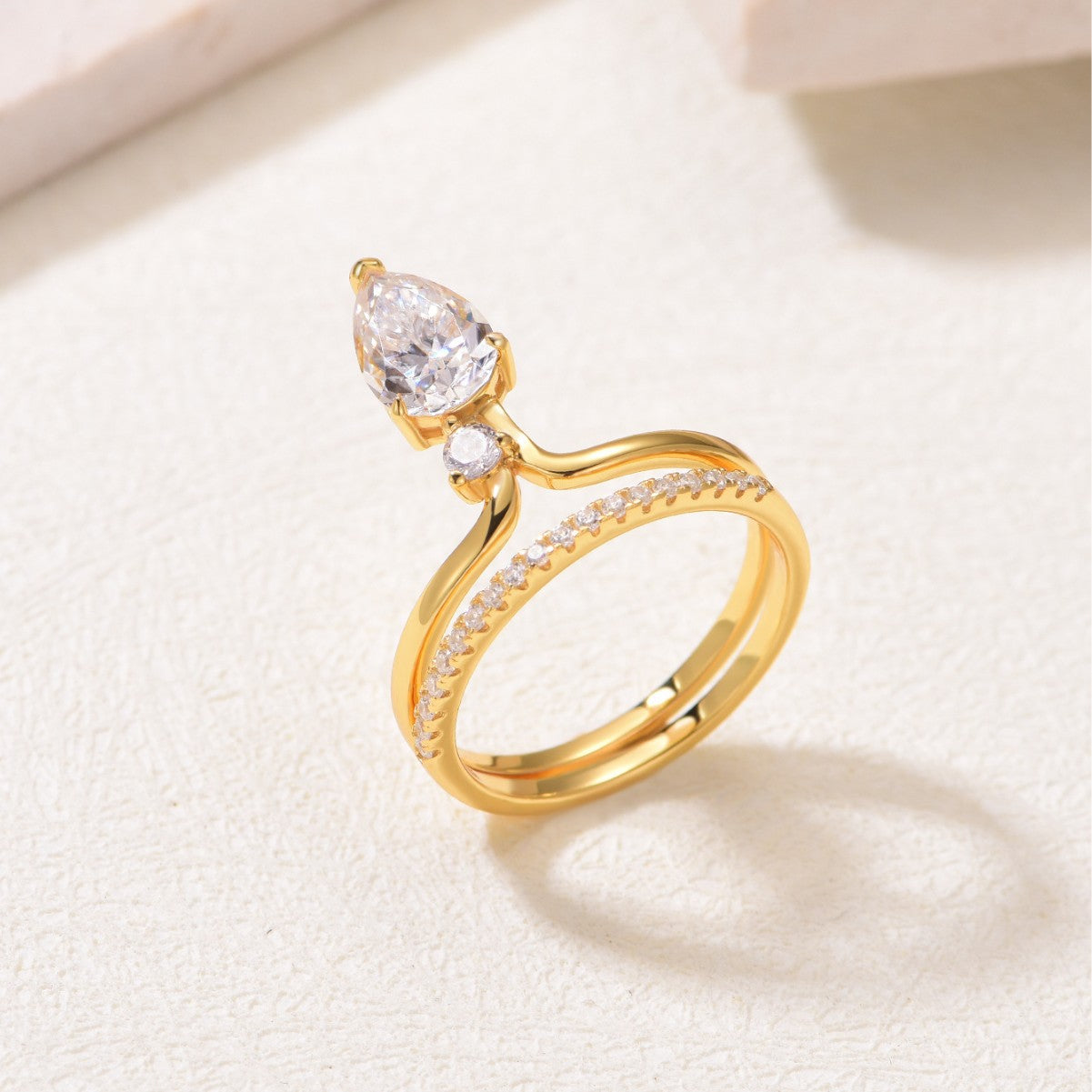 Twin Star Pear& Round Moissanite Double Ring Set