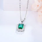 The Wizard of Oz · 2 carat cultivated emerald necklace