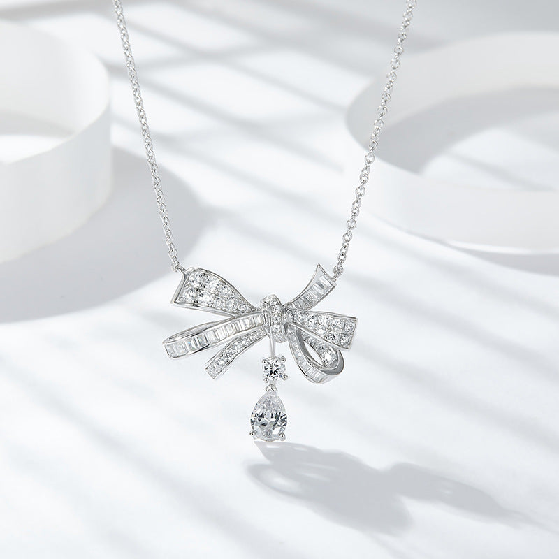 Light luxury bow droplet pear shaped moissanite silver plated 18k gold necklace