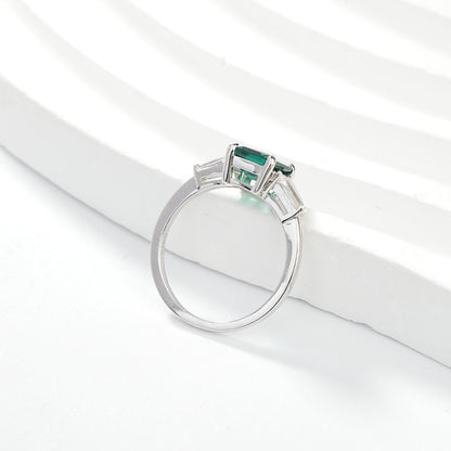 Princess cuts 2 carats to cultivate colored gemstones