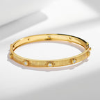 Gilded Gold Star Ring · Silver Plated 18K Gold 0.45 ct Moissanite Bracelet