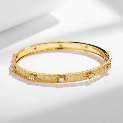 Gilded Gold Star Ring · Silver Plated 18K Gold 0.45 ct Moissanite Bracelet