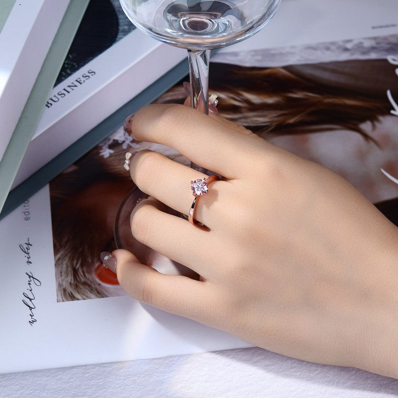 Sakura Blowing Snow · Moissanite Ring