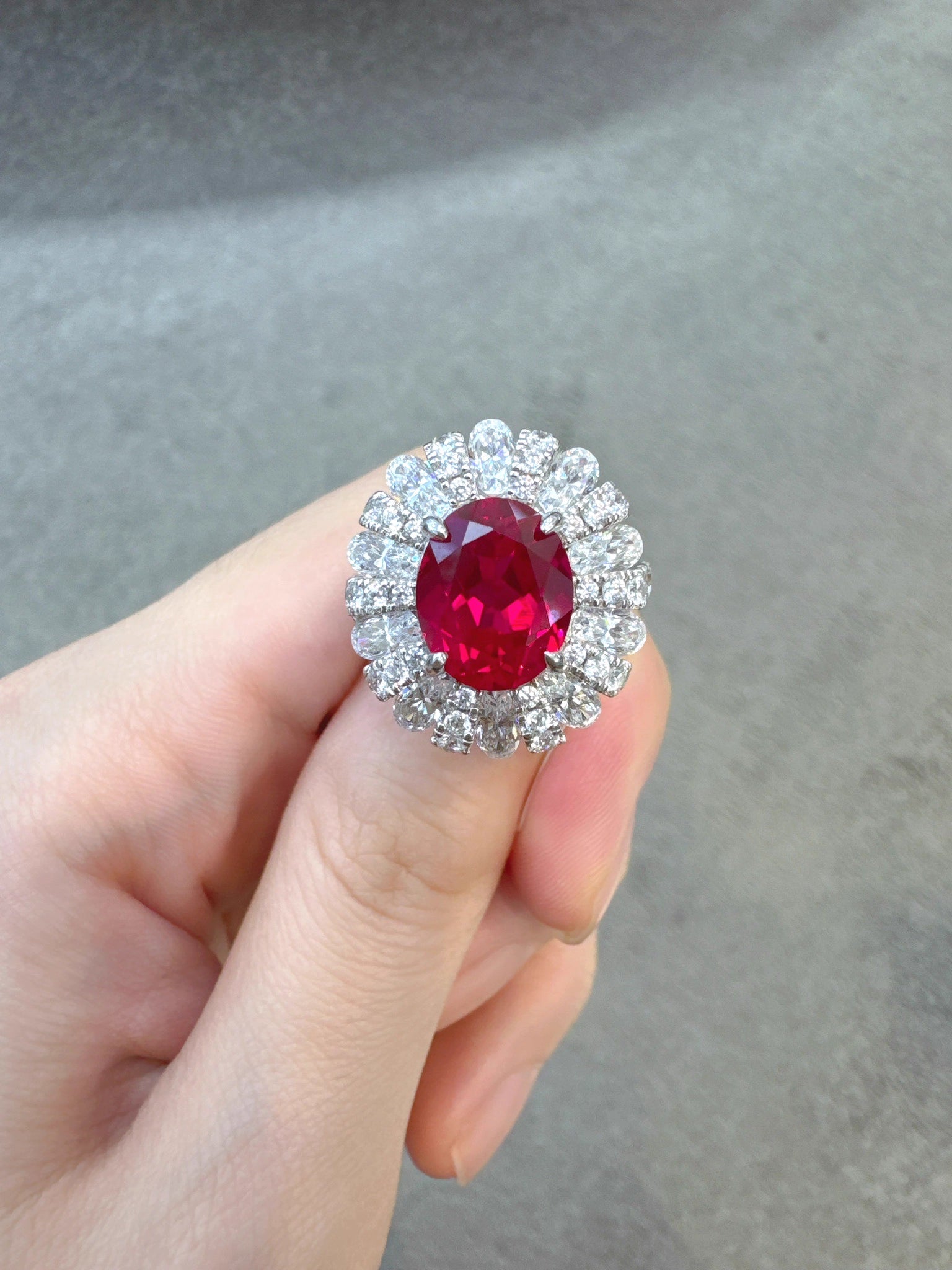 Cultivate a 5-carat colored gemstone ring
