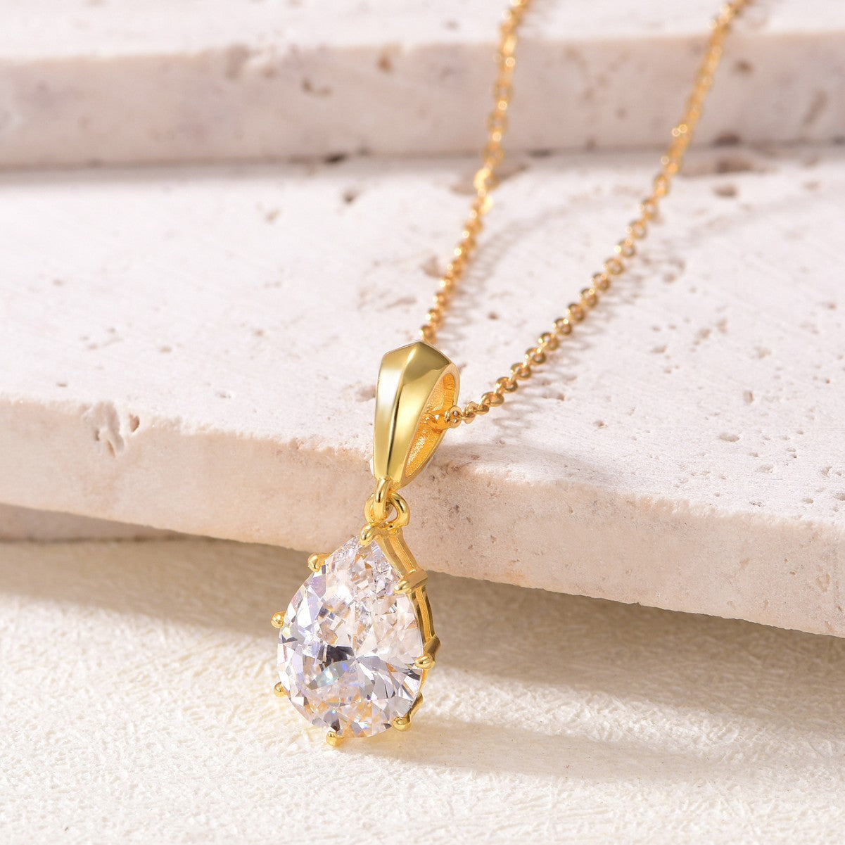 S925 silver pear shaped moissanite necklace